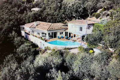 Image de Villa spacieuse en pleine nature idéale pour les familles