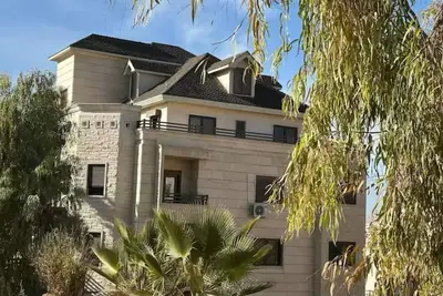 Image de 360 Spacious Luxury Home in Dabouq