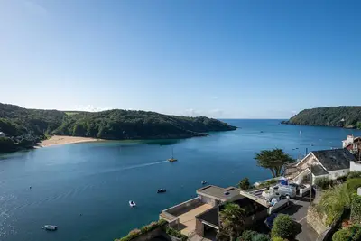 Image de Sea Shimmer - an apartment that sleeps 9 guests in 4 bedrooms