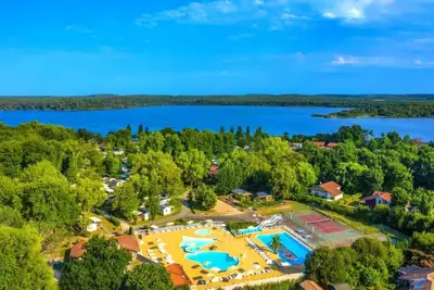 Image de Mobilheim • Raised Terrasse