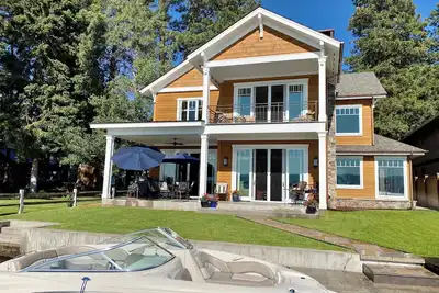 Image de The Fox House on Flathead Lake: Lakefront Luxury Living