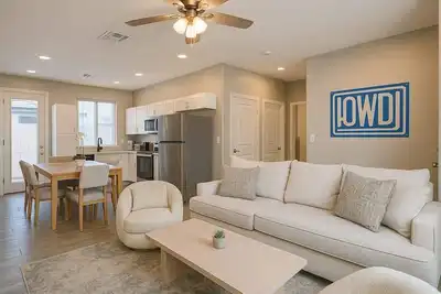 Image de 2b2b Restful Escape New Pool & Free Parking