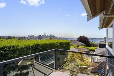 Image de 3br 3ba Kerry Park Retreat in Queen Anne