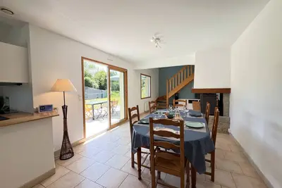 Image de 'Maison De Charlie' par Madame est Servie - avec terrasse privée, jardin privé et Wi-Fi