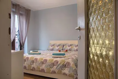 Image de Appartement 'Simona Lago Maggiore' avec vue sur les montagnes, balcon et Wi-Fi