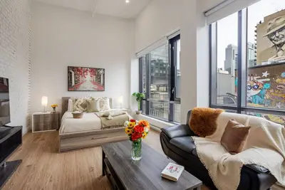 Image de Lovely Loft with Views on Bishop -  Mtl