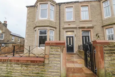 Image de 163 Manchester Road, pet friendly, with hot tub in Accrington