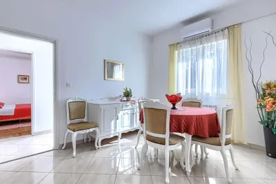 Image de Appartement Jenny by Interhome