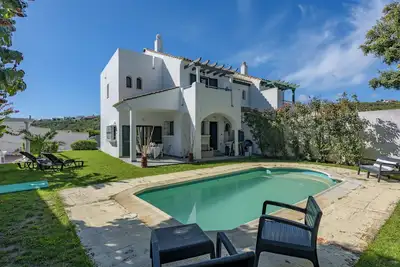 Image de Villa 'Bali' avec vue sur les montagnes, piscine privée et Wi-Fi
