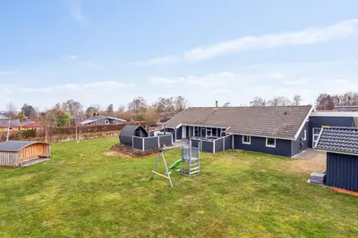 Image de \"Akira\" - 250m from the sea by Interhome