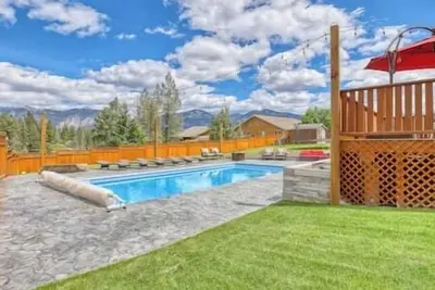 Image de The Family Getaway: Relaxation with Pool & Hot Tub