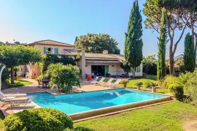 Image de La Marchellerie Sainte Maxime, vue mer Climatisée, piscine chauffée, parc arboré