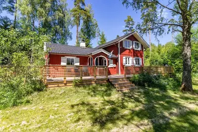 Image de Sjökullen1 - red Swedish house by the lake - ideal for families and nature lovers