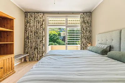 Image de Historic Victorian house with Table Mountain views in popular Tamboerskloof