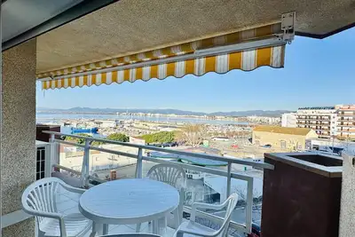 Image de Rocmar. Apartamento frente al puerto, con vistas espectaculares.