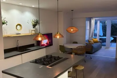 Image de Garden apartment near Vondelpark