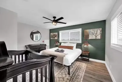 Image de 25 Min to Grand Canyon | Hot tub & Fire Pit