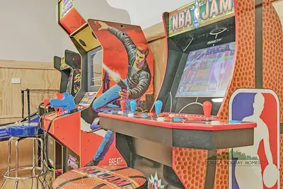 Image de The Rad Shack - Family Paradise with Arcade room!