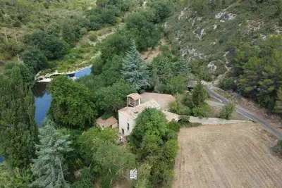 Image de Ancien moulin pour 13 personnes à Lagrasse, gite idéal pour famille et amis