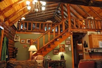 Image de Adventurous Vacation Getaway at the Possum Lodge Cabin!