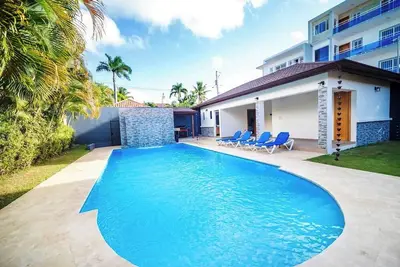 Image de 5br Villa: Pool with Waterfall, Perfect for Bbq & Relaxing