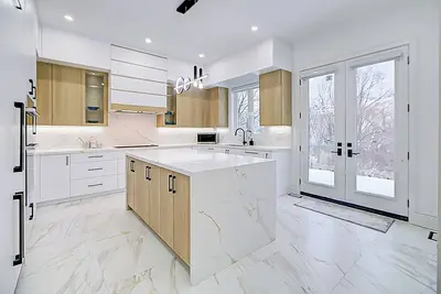 Image de Luxury Lakeview Cliffcrest Home 2025 Build