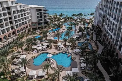 Image de Beautiful resort in Cabo San Lucas with spa, gym, lazy river, infinity pool