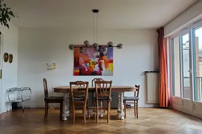 Image de Grand appartement, proche métro, 15mn Pte de Versailles, calme ensoleillé