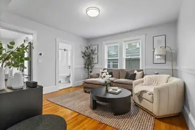 Image de 6br3bath 16g + Free 4 Parking + Outdoor Furniture