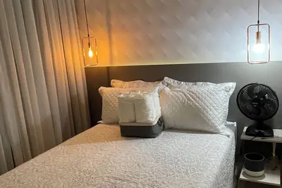 Comfortable Apartment Close to Everything! ! !