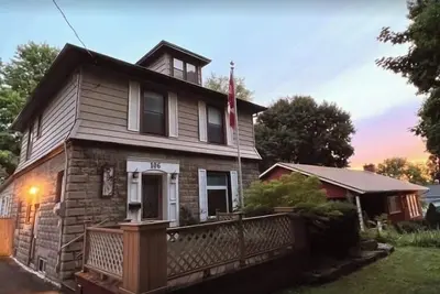 Image de Simcoe Suites - Quiet 3 Bedroom House