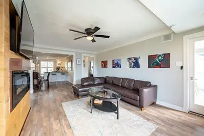 Image de 4-bedroom house in terrific Houston near top attractions!