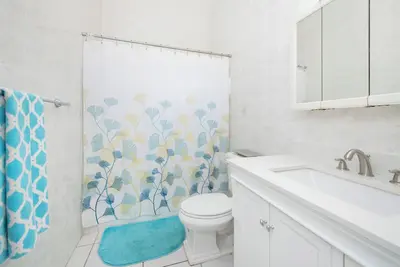 Image de 3-bedroom family housewith a large garden to relax under the Mango Tree