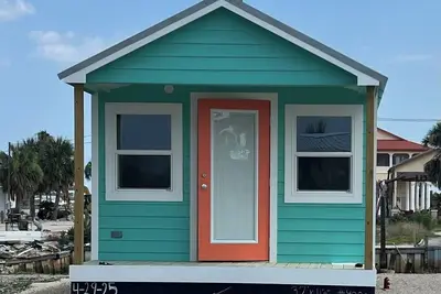 Image de Charming 1-bedroom tiny house minutes from the Gulf! !