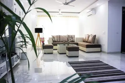 Image de Parfait Street 3Bhk Service Apartment Near Fortis