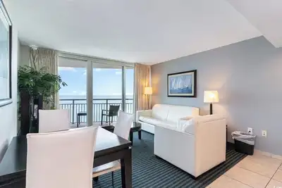 Image de Oceanfront Luxury Awaits – 6th Floor Condo at Oceans One Resort