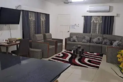 Image de cosy, spacious and private 2br apartment\nHome away from home