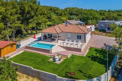 Image de Beautiful villa 300m from the sea