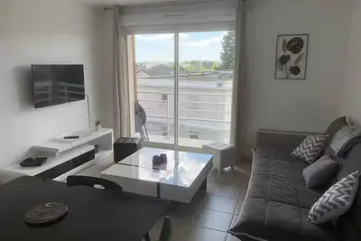 Image de Appartement Lumineux au Centre de Vannes – Au Pied du Port avec Parking Gratuit