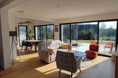 Image de Maison contemporaine au calme sur les hauteurs de Morgat