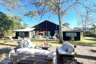 Image de Chalet charmant à proximité du Bassin d'Arcachon, jardin spacieux, 3 chambres