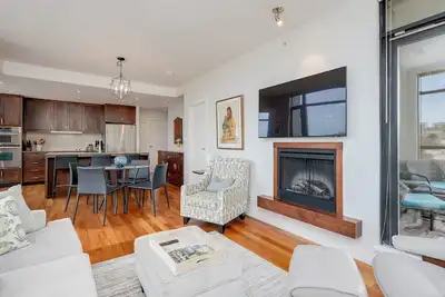 Image de Heart of Victoria-your stylish home away from home in downtown Victoria by Victoria Prime!