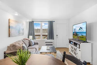 Image de 203 Walk to The Landing & Convention Center