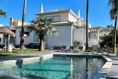 Image de Villa D'Exception Avec Piscine, Salle De Sport Et Sauna