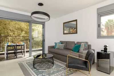 Image de Brand New 2br/2bath by HolyGuest