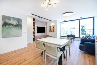 Image de Elegance 3 Br in Gordon Beach by HolyGuest