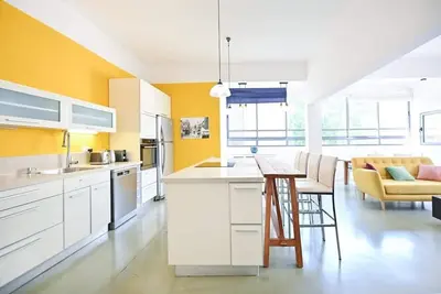 Charming 2bd in Gordon by HolyGuest