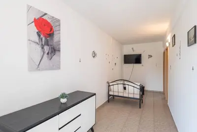 Image de Great 2-Bedroom Apartment with balcony and sea view!