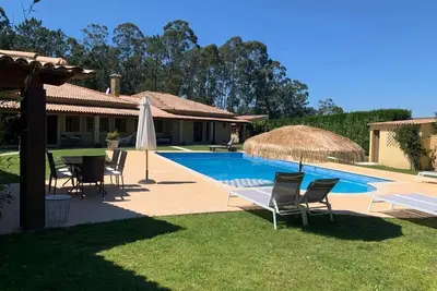 Image de Cottage, 9 chambres, piscine privé et jacuzi a coté de la plage