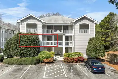 Charming 1-bedroom condo in delightful Southport with WiFi, Ac